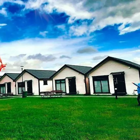 Cozy Homes, Close To The 펜션 Łazy